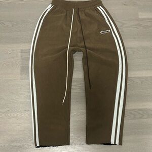 Vintage wide leg brown sweatpants